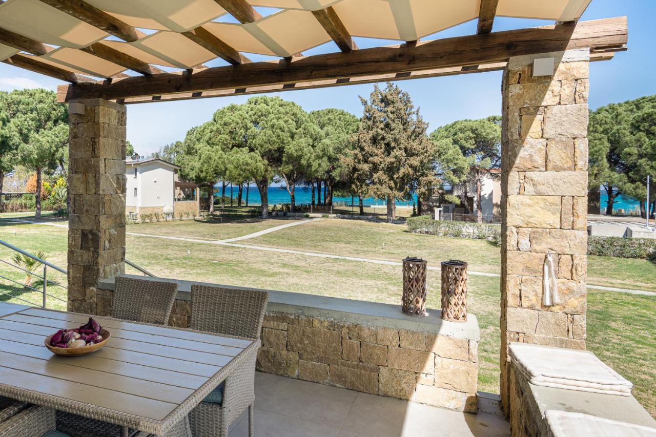 #Flh - Amalthia & Αthena Beachfront Houses In Pefkohori 외부 사진