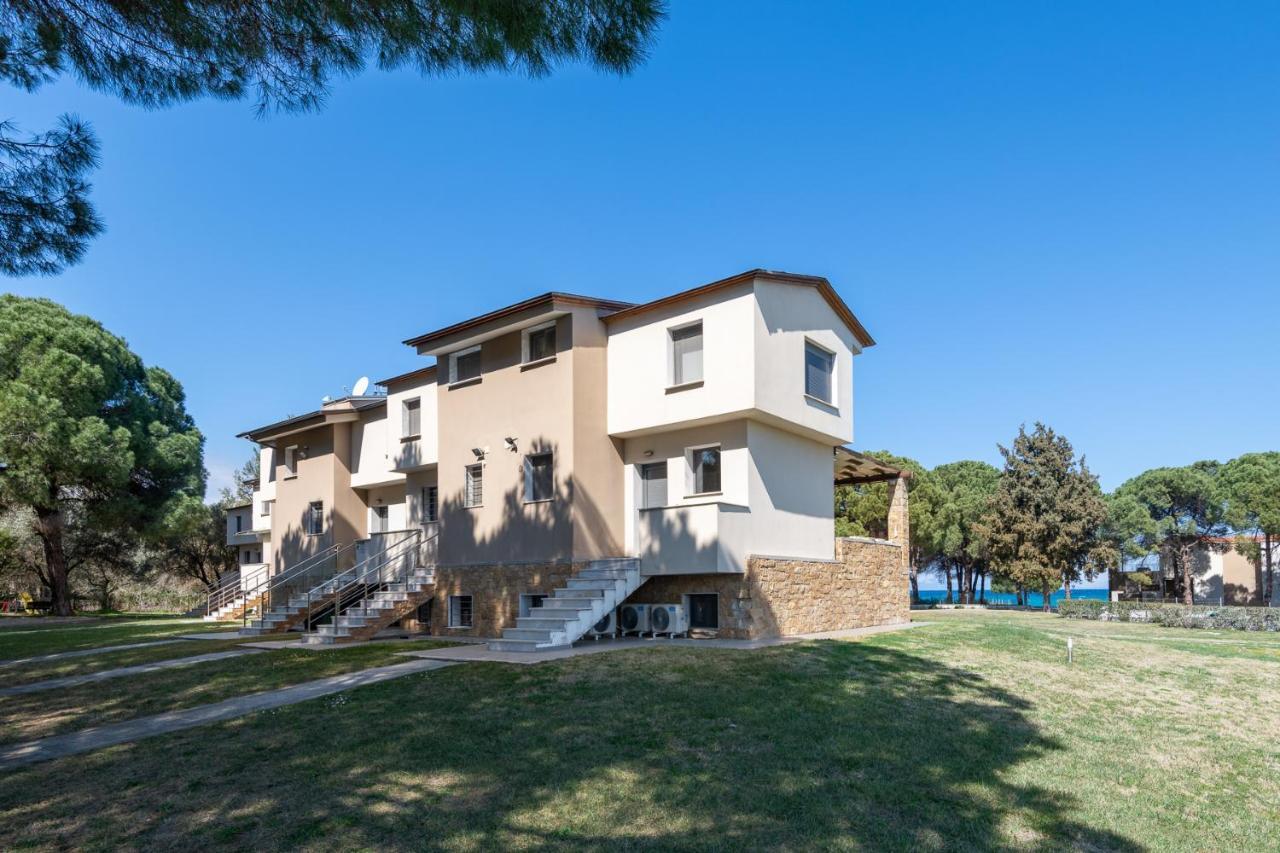 #Flh - Amalthia & Αthena Beachfront Houses In Pefkohori 외부 사진