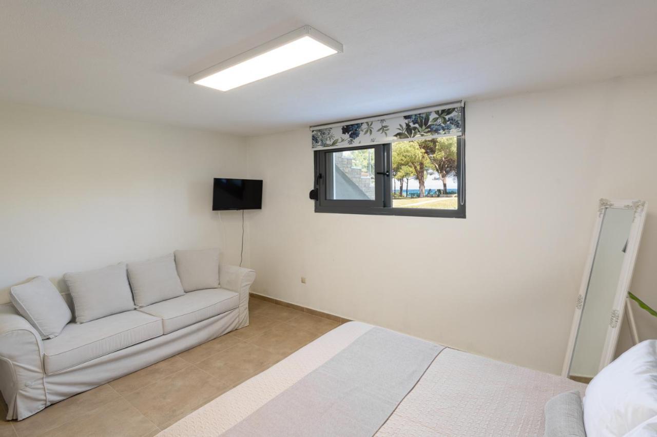 #Flh - Amalthia & Αthena Beachfront Houses In Pefkohori 외부 사진